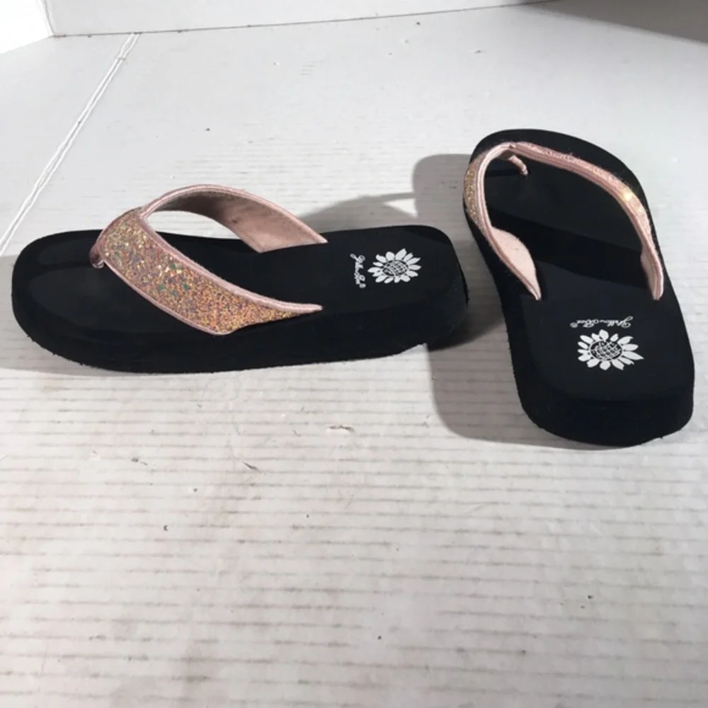 Yellow Box Girls Feliks Glitter Chunky Flip Flops